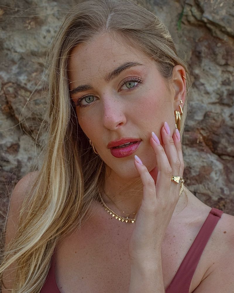 collar-ava-1