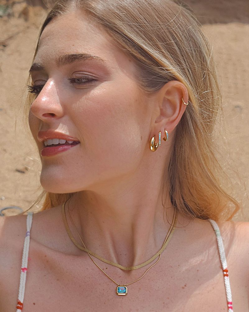 collar-blue-june-2
